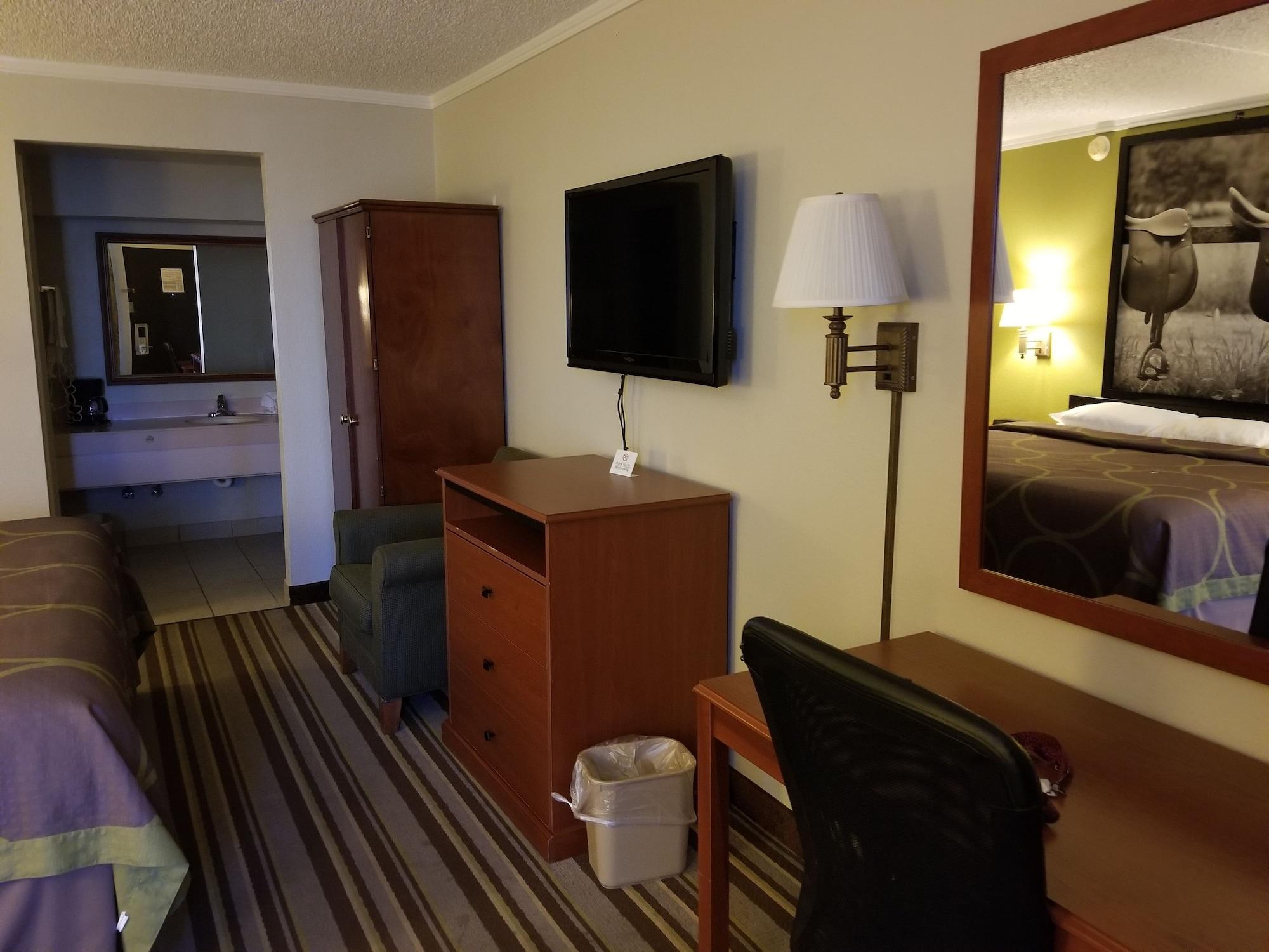 Super 8 By Wyndham Longview/North Motel Eksteriør billede