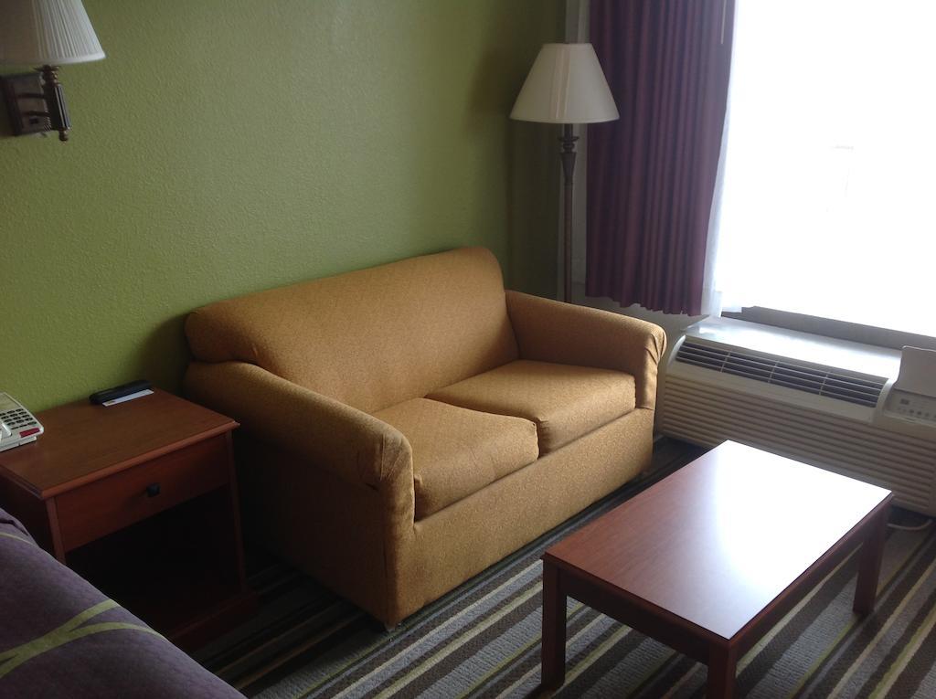 Super 8 By Wyndham Longview/North Motel Eksteriør billede